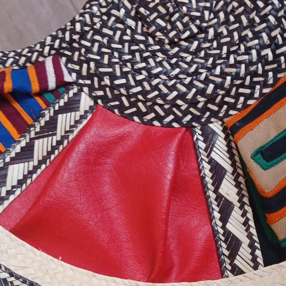 Boho Colorful Straw-like Handbag - Picture 3 of 8